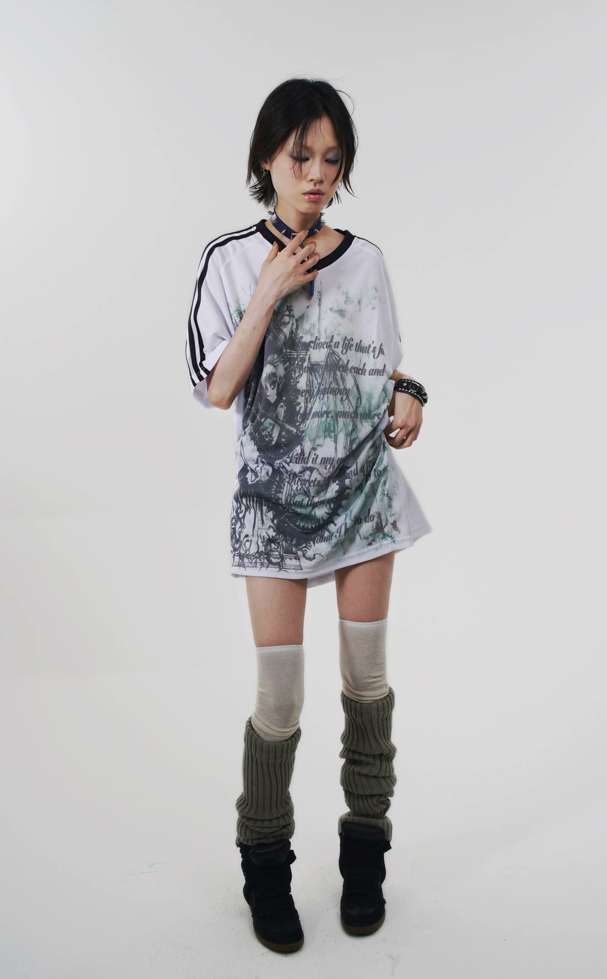 Anime Print Oversize V-Neck Short Sleeve T-Shirt