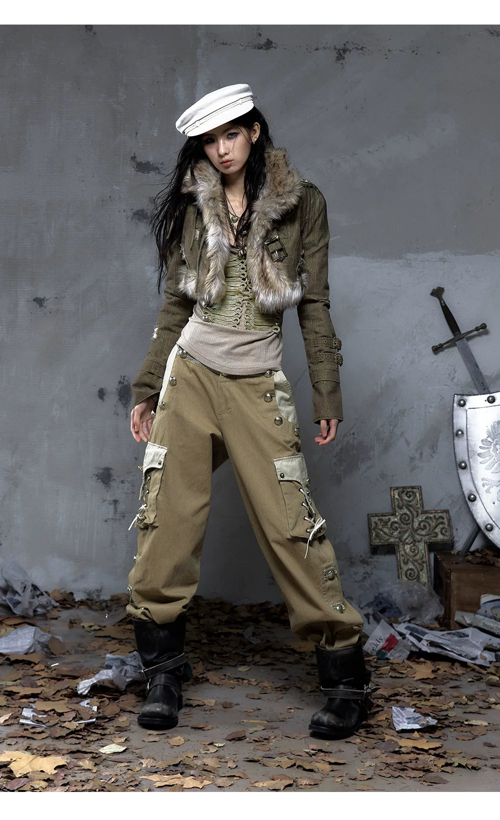 Panel Design Multi-Pocket Tapered Pants