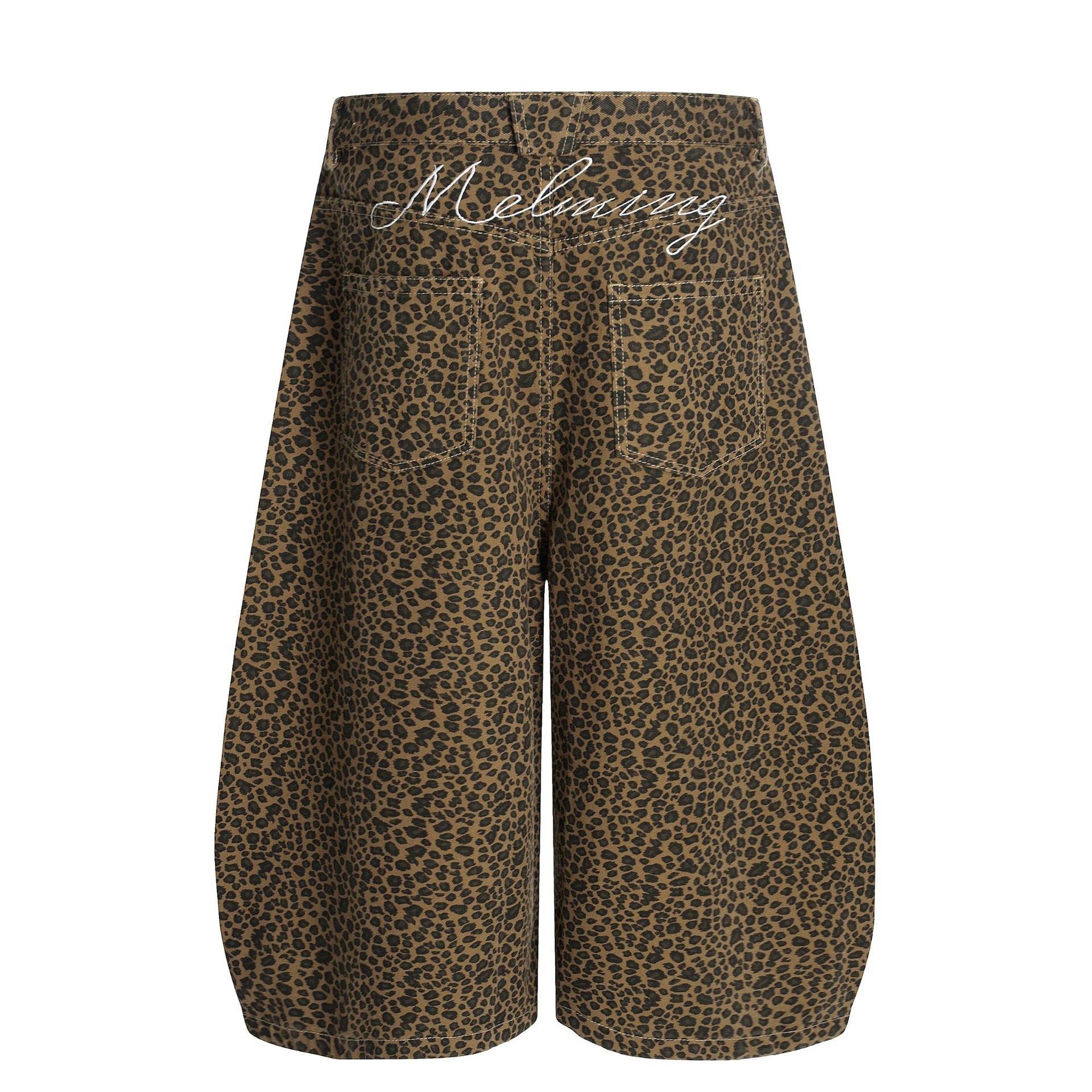 Leopard Print Curved Cargo Half Pants