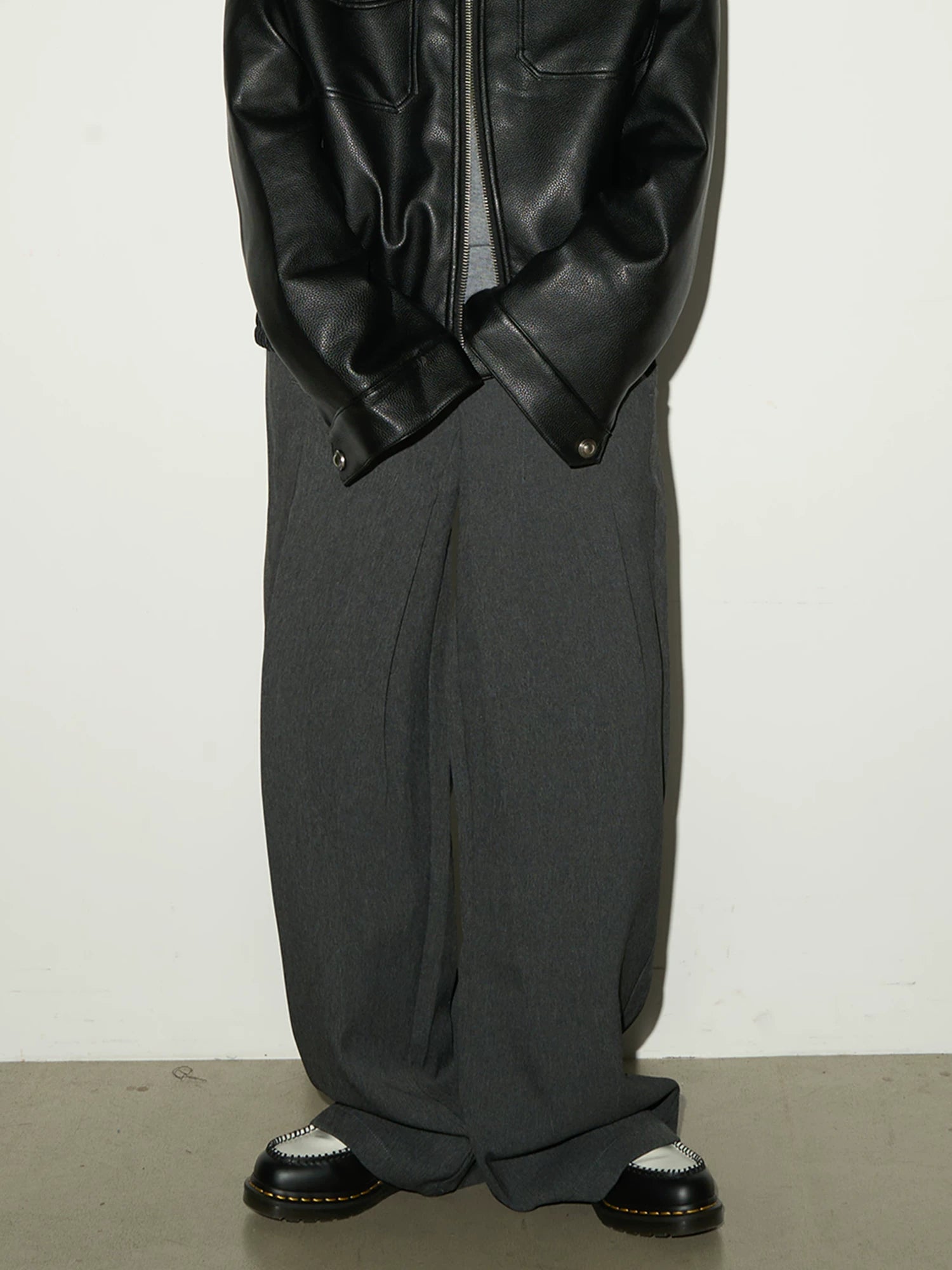 Pleats Wide Leg Pants