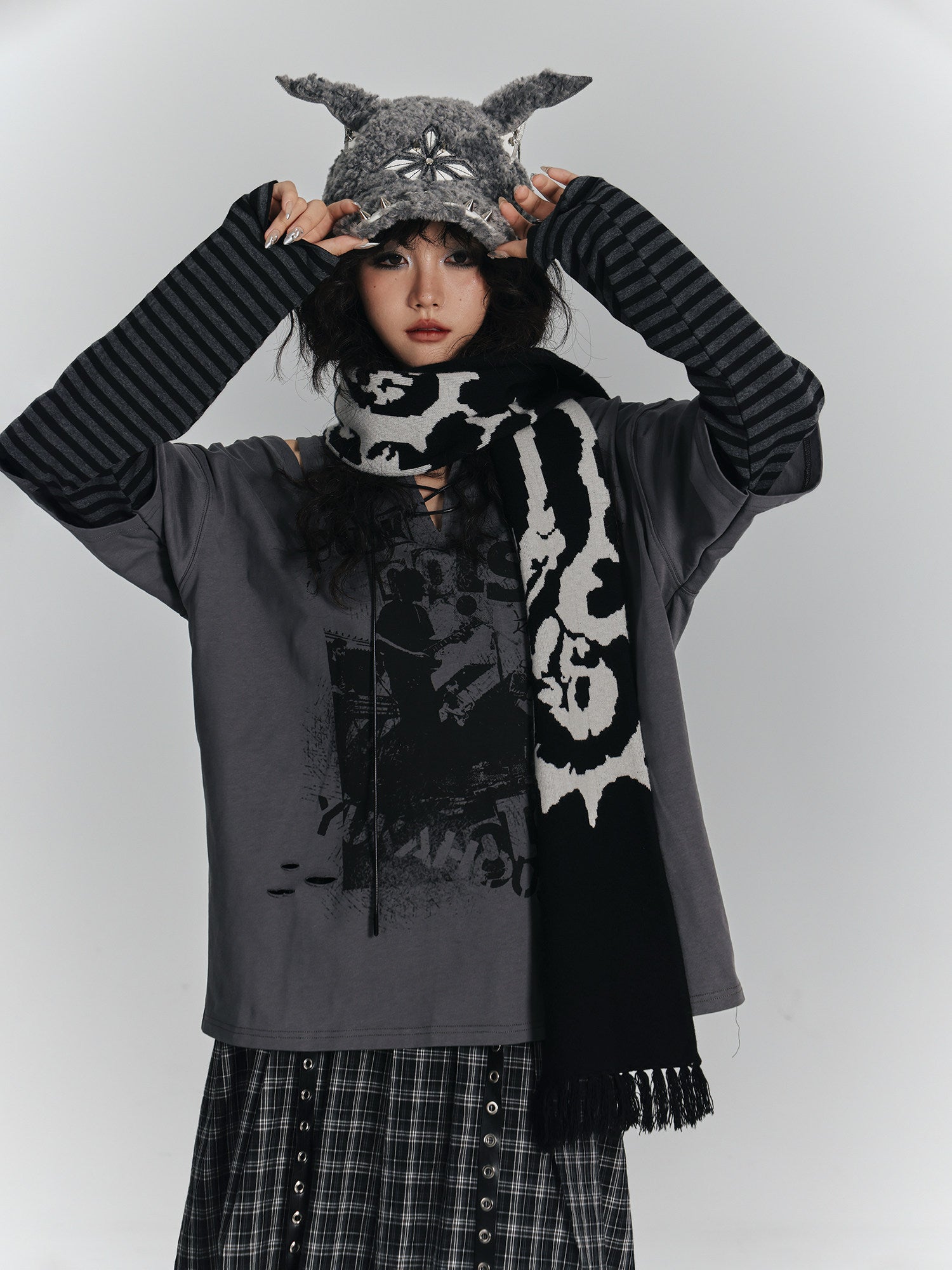 Fake Layered Drawstring V-Neck Long Sleeve T-Shirt