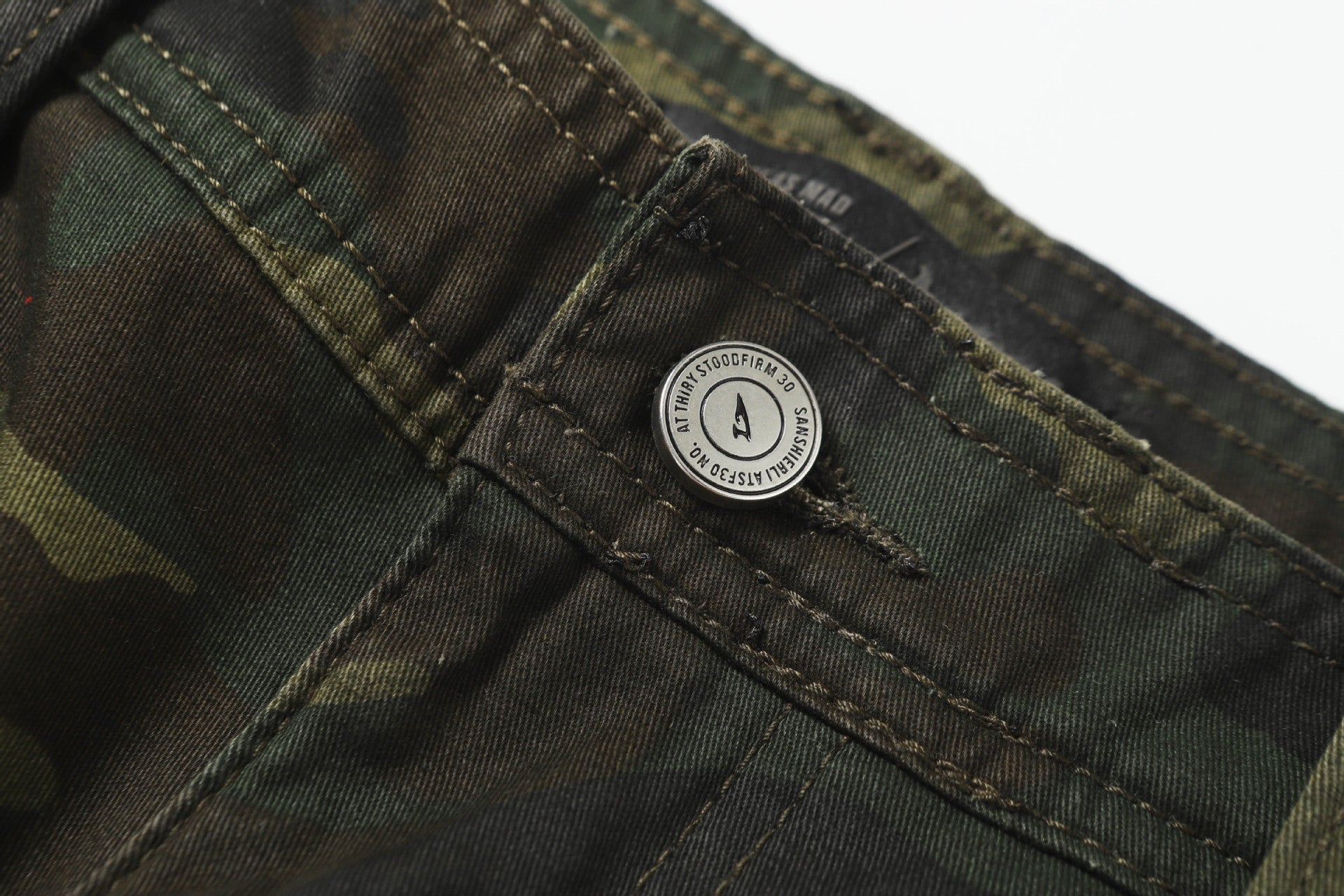Camouflage Cargo Wide-Leg Short