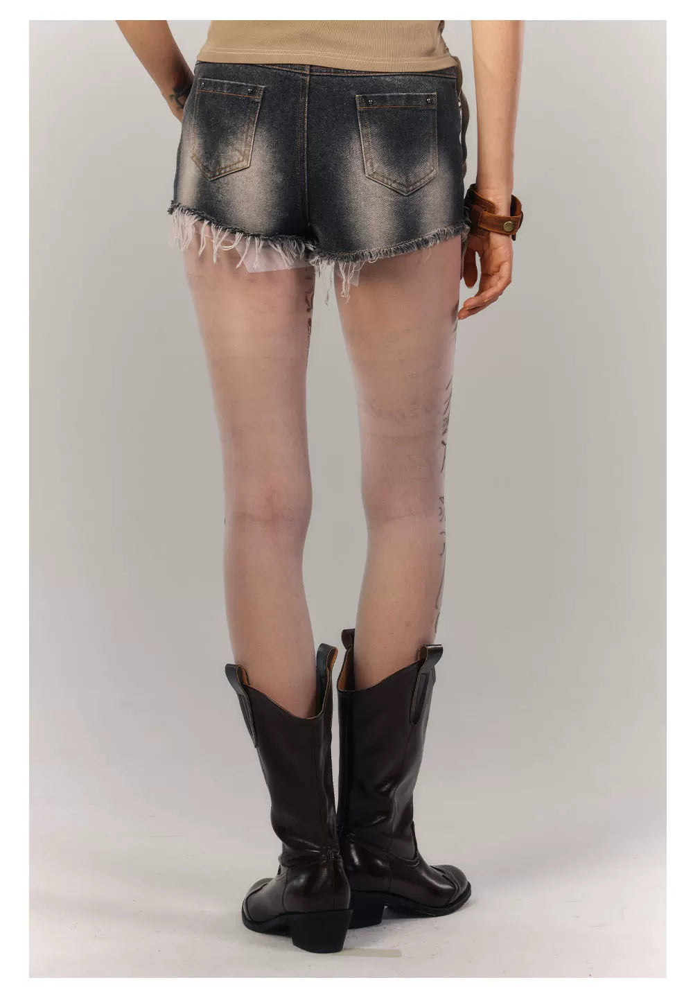 Washed Damage Fray Short Denim Jeans