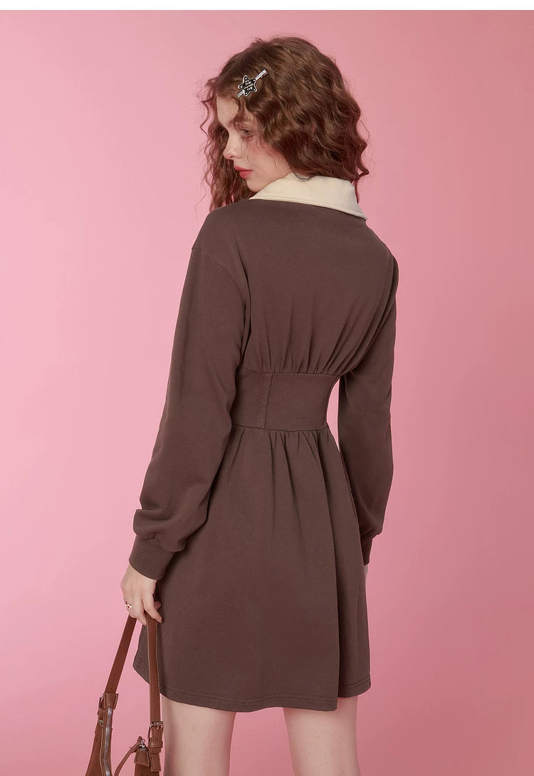 Robe sweat à taille cintrée