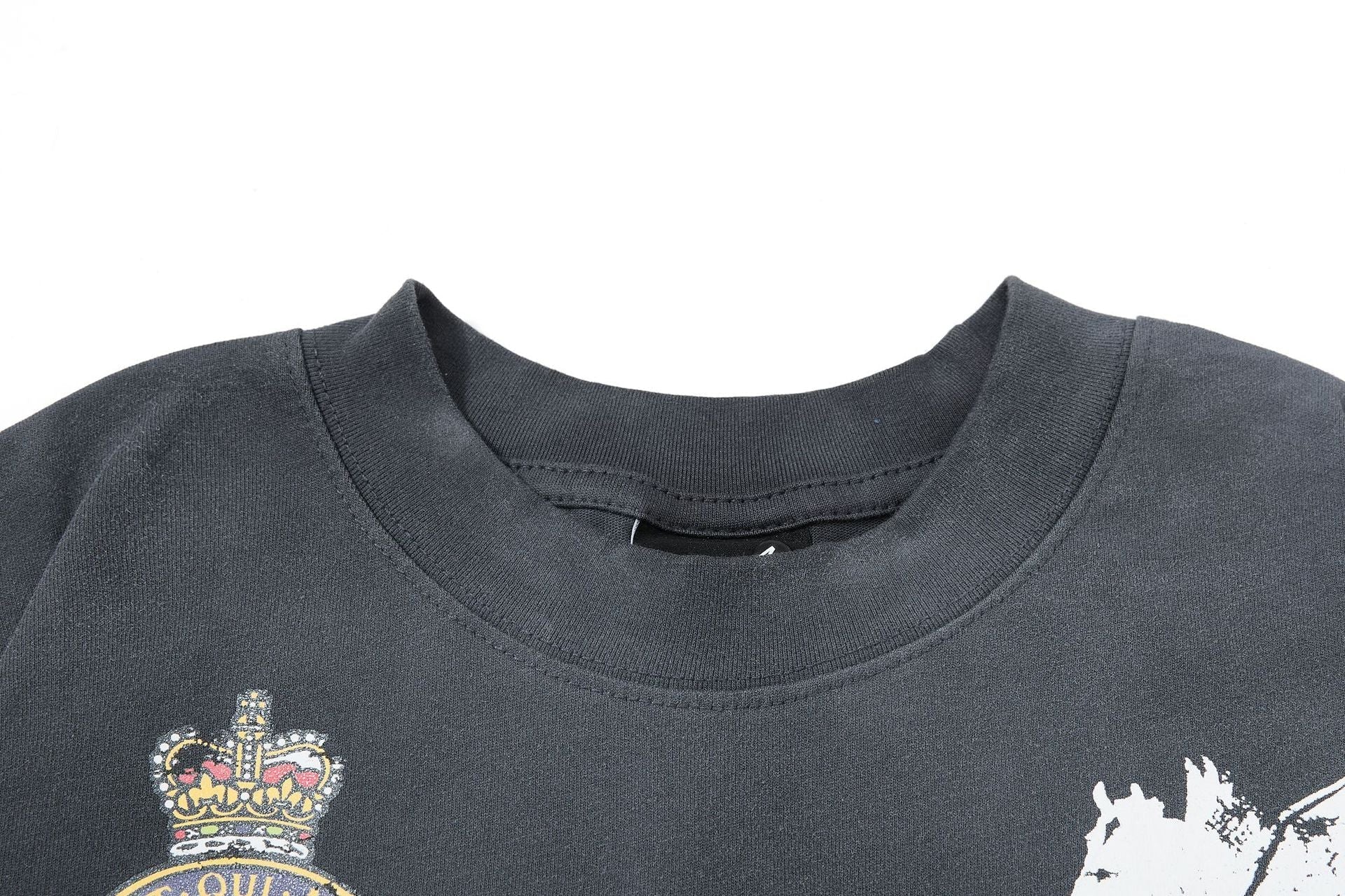 Washed Damage Badge Short Sleeve T-Shirt