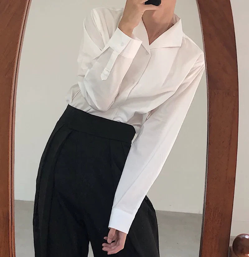 Camicia a maniche lunghe con colletto aperto