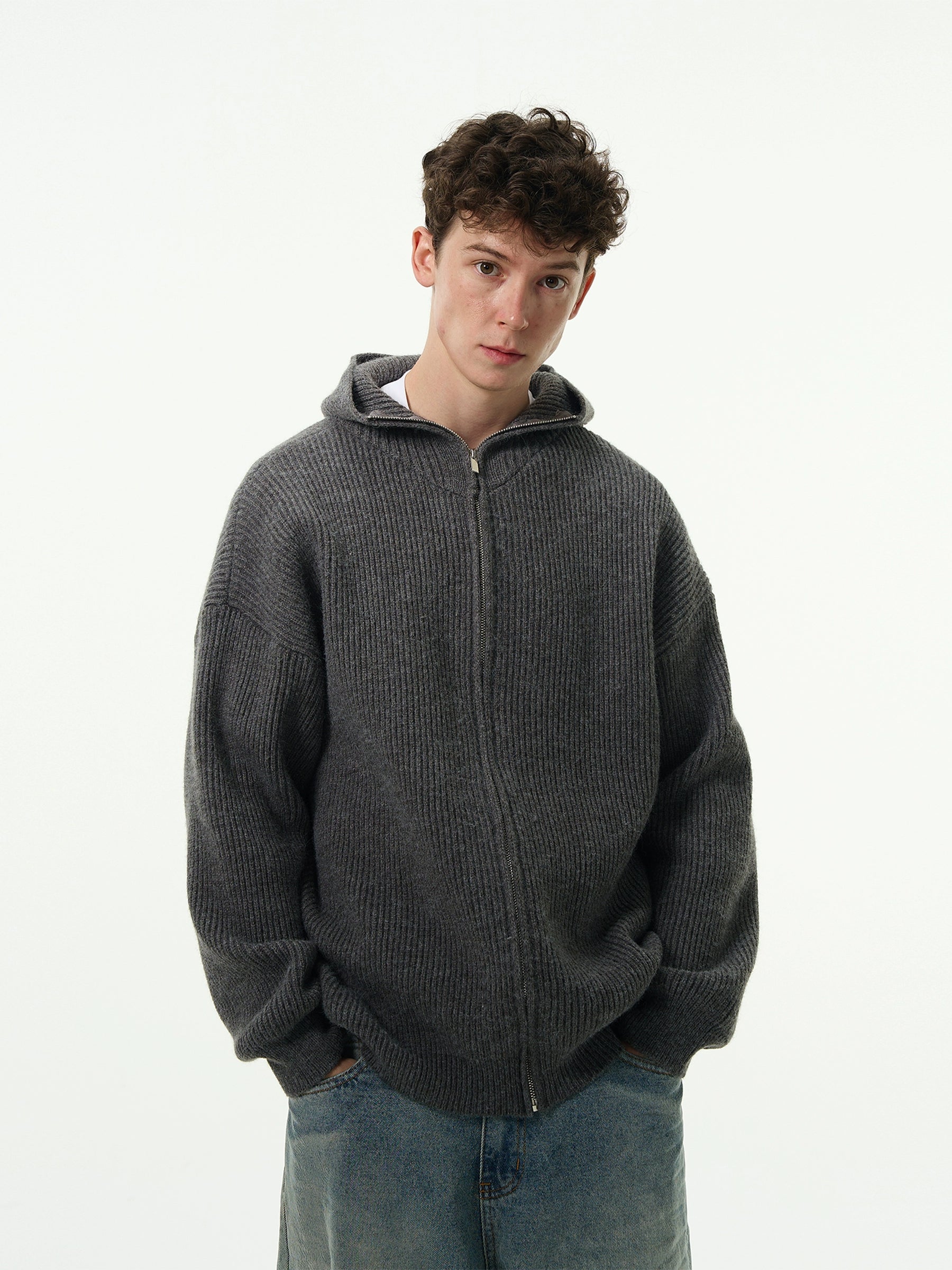 Cardigan en tricot à capuche