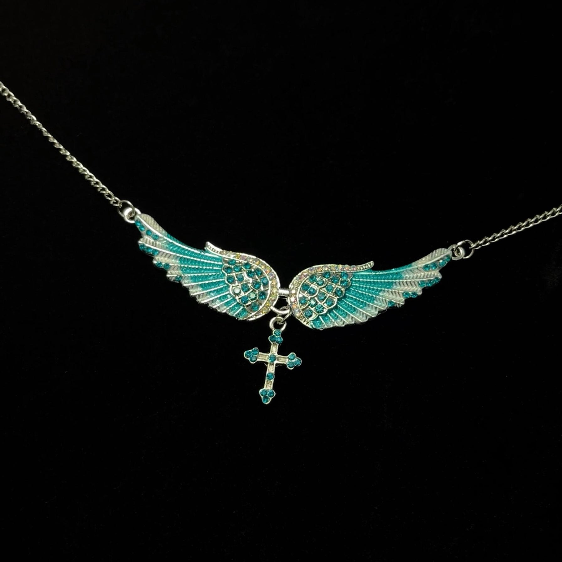 Vintage vintage Wings of the Angels necklace