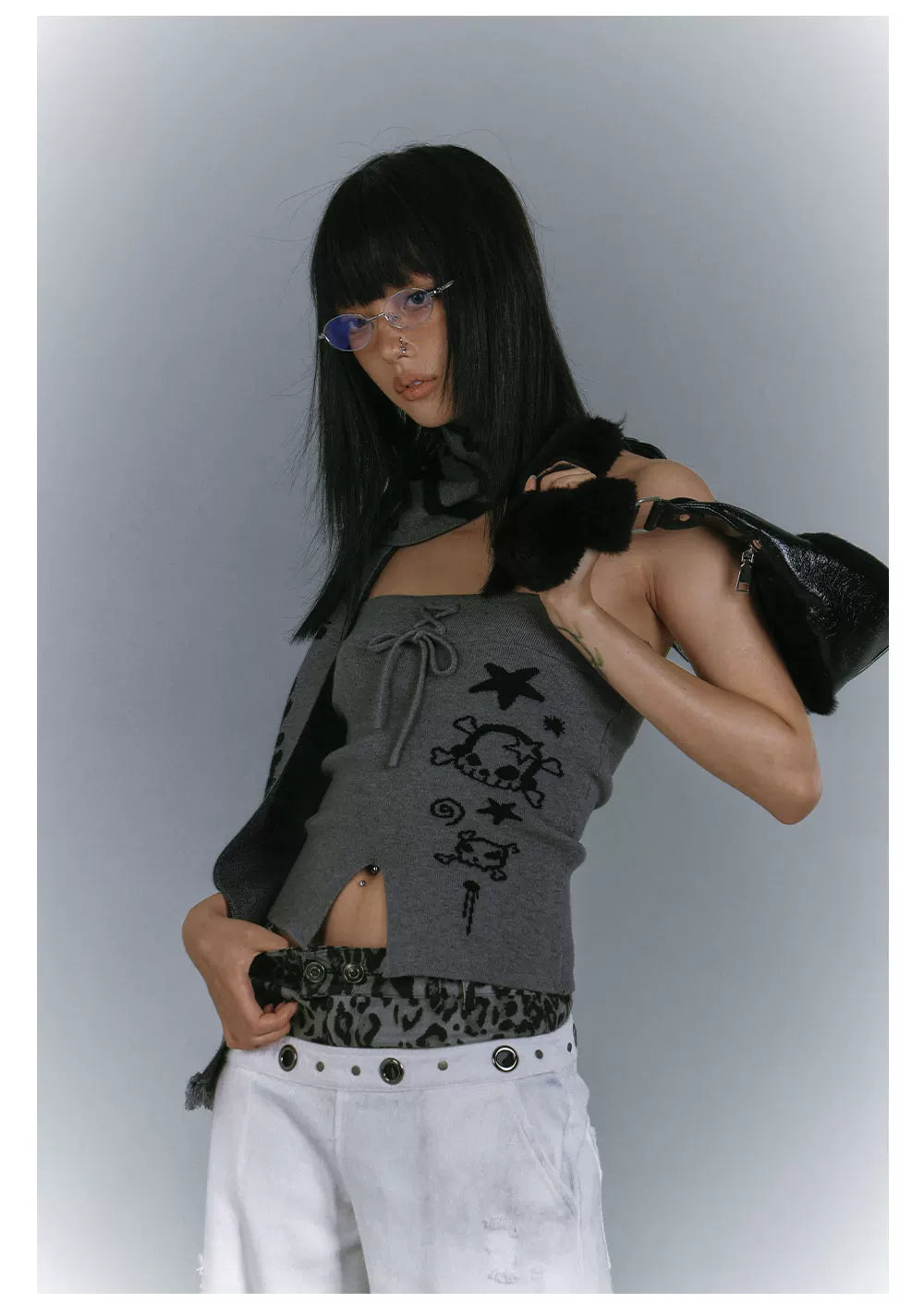Graphic Print Off-Shoulder Top & Letter Print Scarf