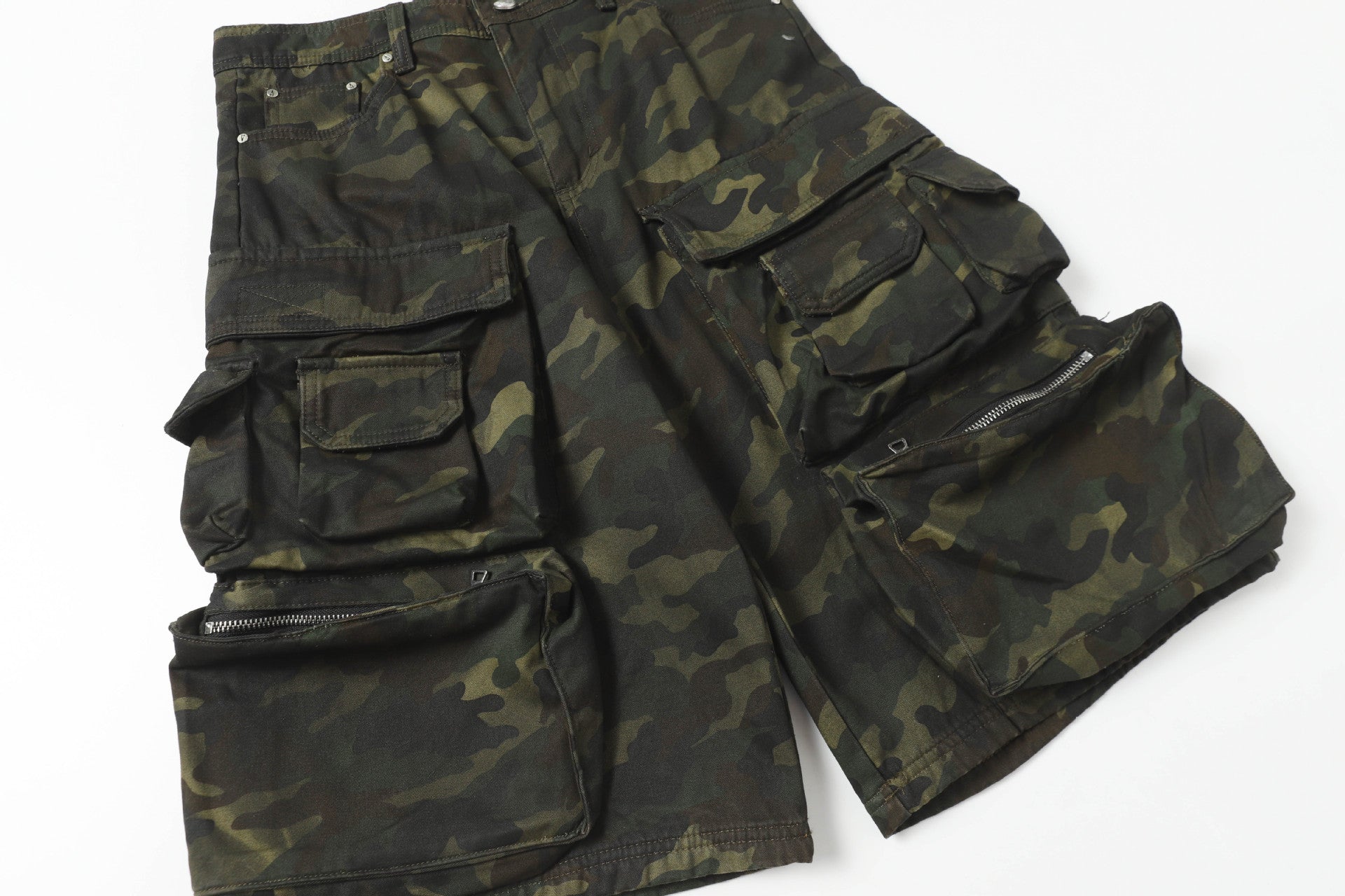 Camouflage Cargo Wide-Leg Short