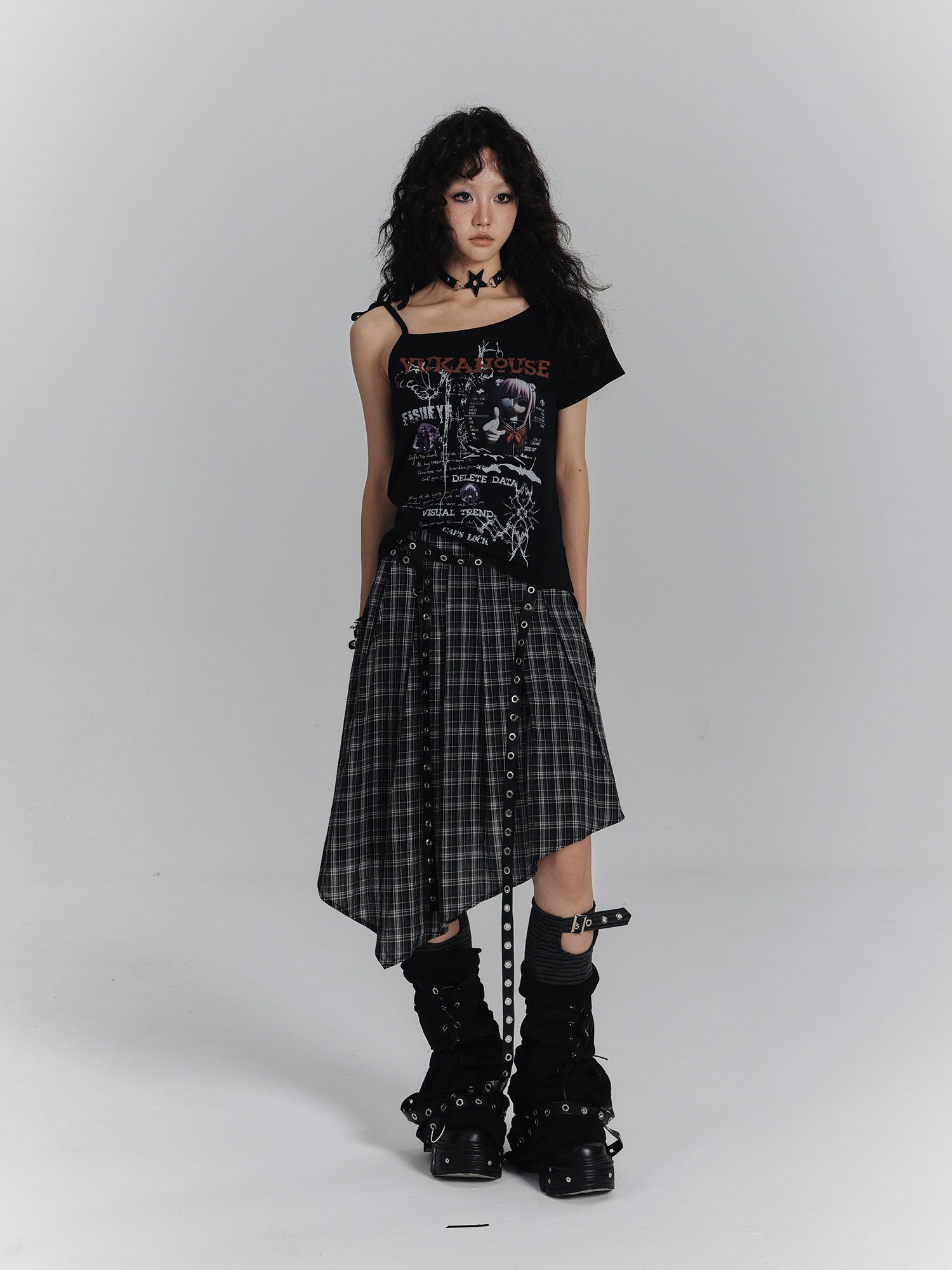 Off-Shoulder Graphic Print Slim Short Sleeve T-Shirt