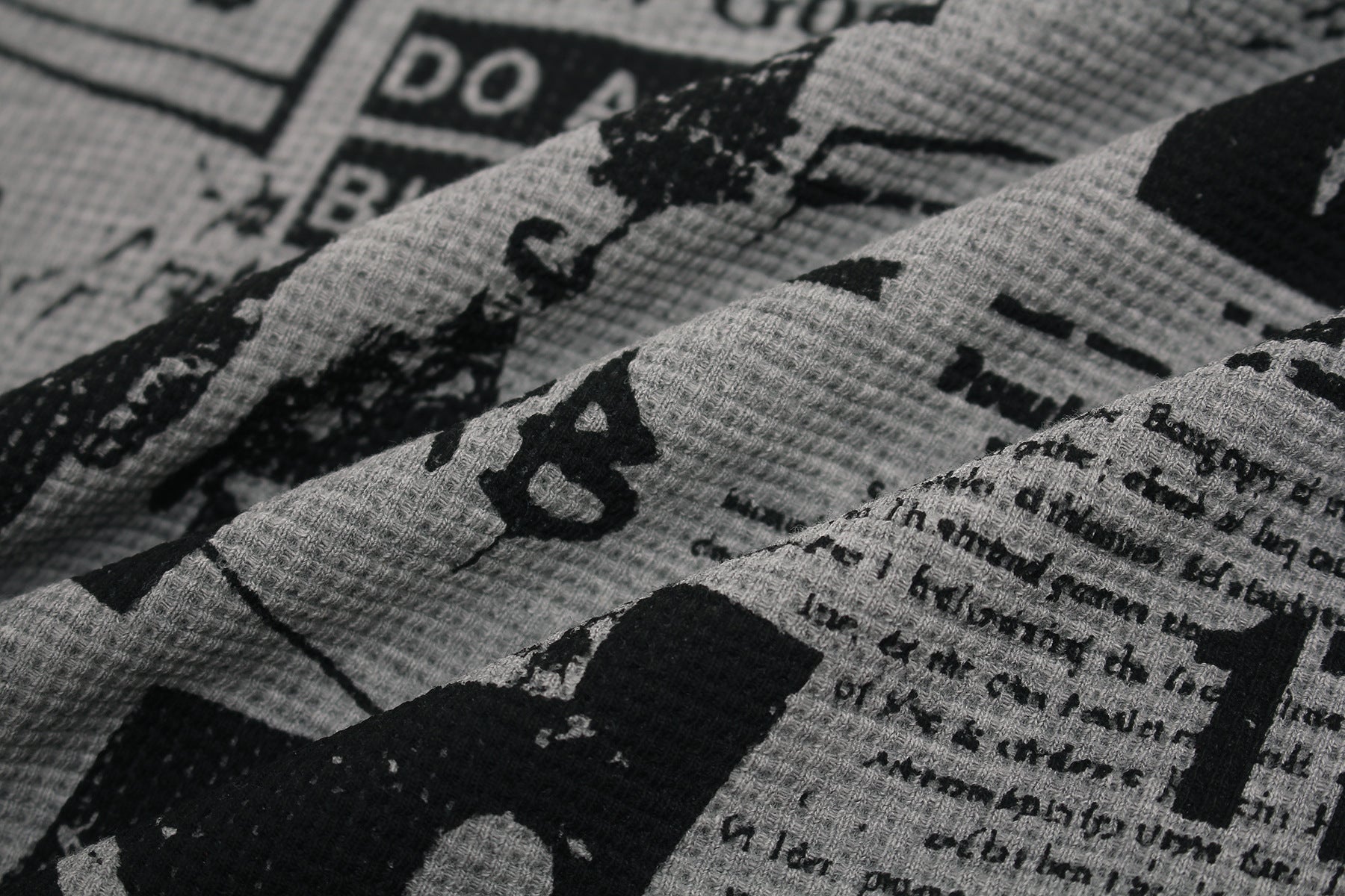 Waffle Newspaper Print Studs Short Sleeve T-Shirt