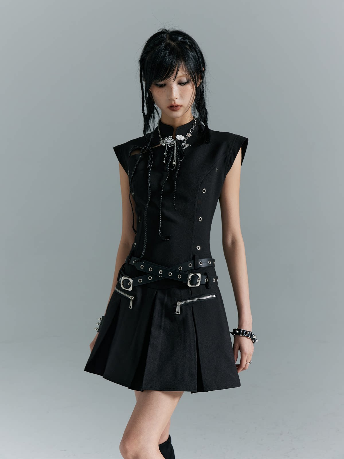 Cutout Pleats Qipao Sleeveless Dress With Belt
