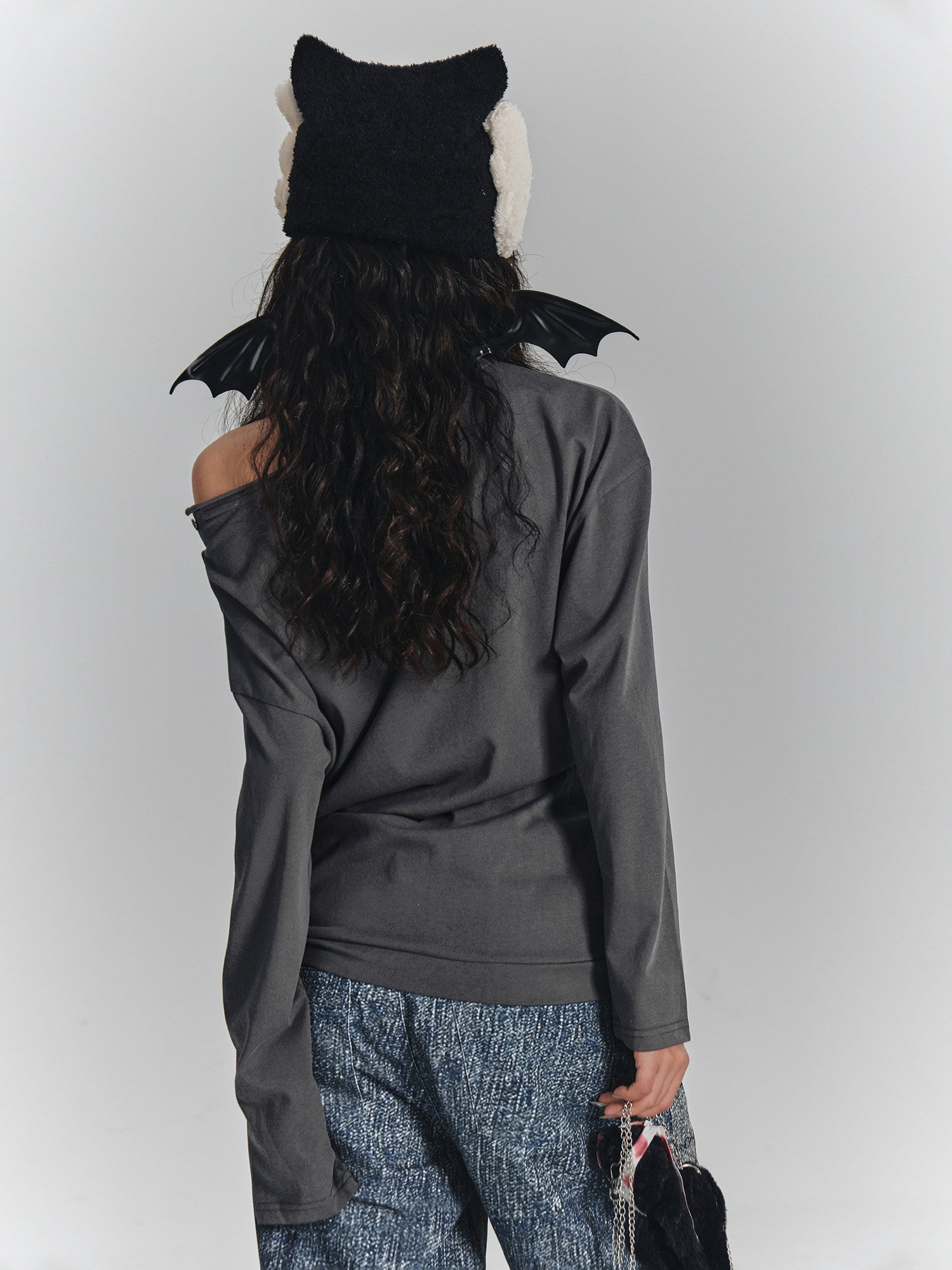 Slanted Shoulder Long Sleeve T-Shirt & Belt