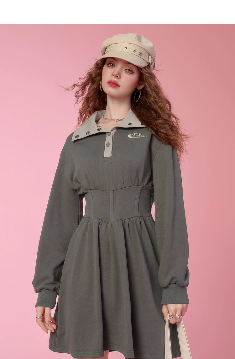 Robe sweat à taille cintrée