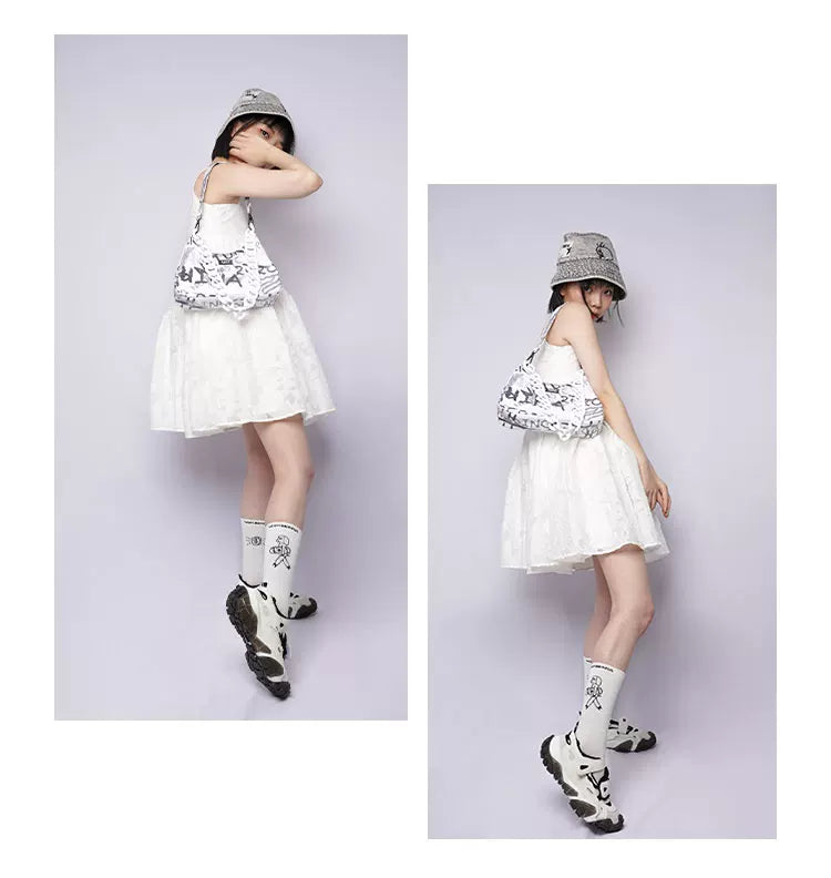 Graphic Design Chain Shoulder Bag