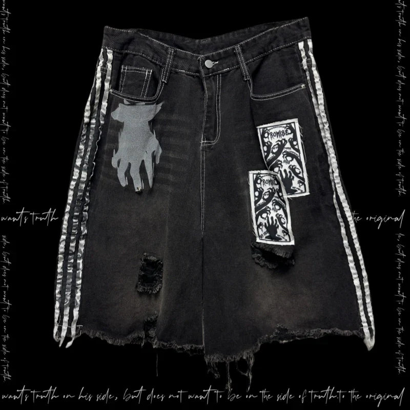 Side Stripe Damage Patch Wide Leg Half Denim Jeans & Skull Belt