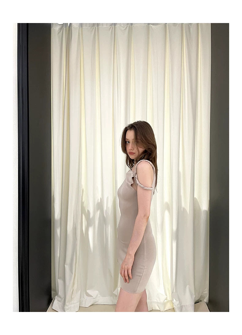 Vestido ajustado de un solo hombro