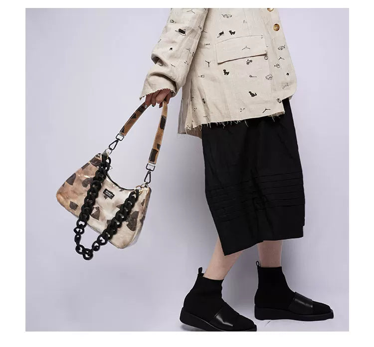 Graphic Design Chain Shoulder Bag