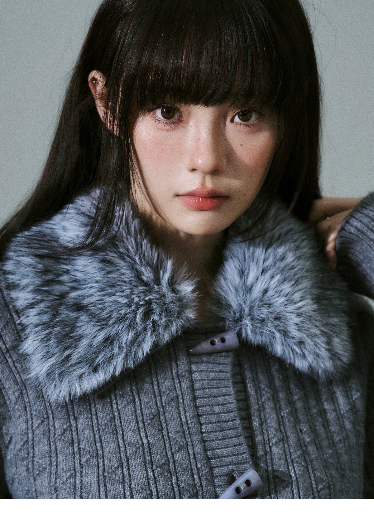 Slim Detachable Fur Collar Horn Button Sweater Jacket