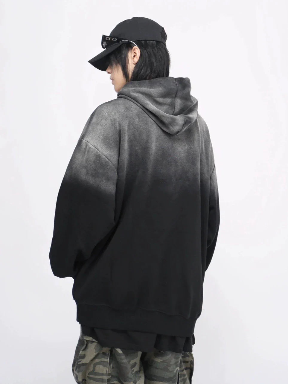 그라데이션 자수 헤비웨이트 후드티