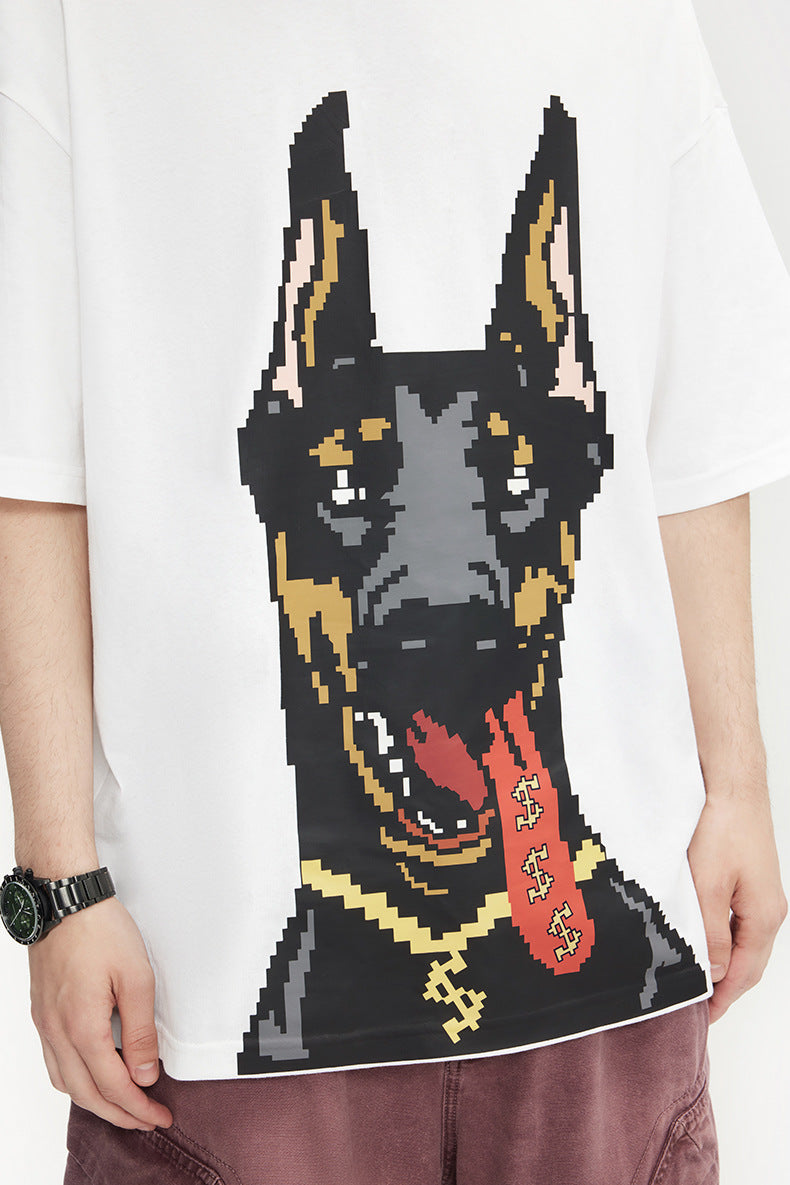 Camiseta con estampado de dóberman luminoso