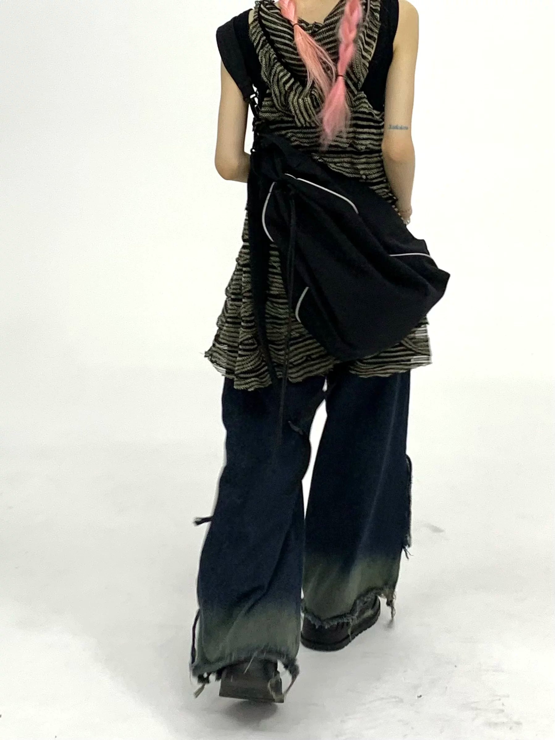 Washed Damage Fray Panel Wide Leg Denim Jeans