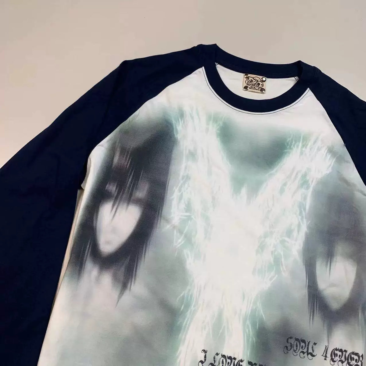 Graffiti Print Raglan Long Sleeve T-Shirt