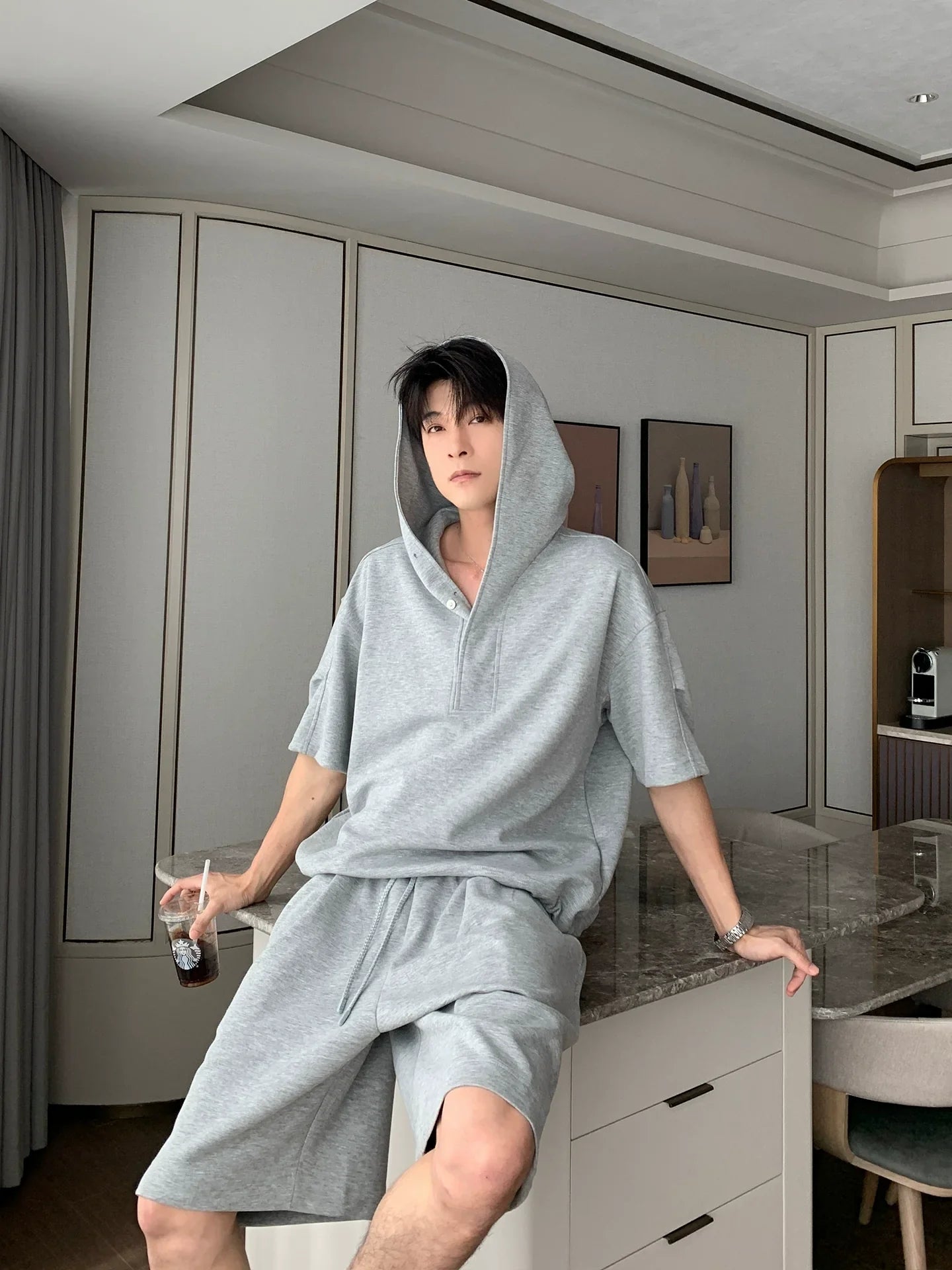 Sporty Short Sleeve Hooded T-Shirt & Short Pants Setup