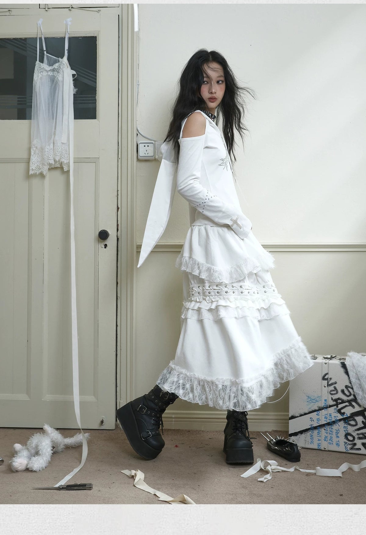 Suede Lace Asymmetrical Tie-Up Layered Long Skirt