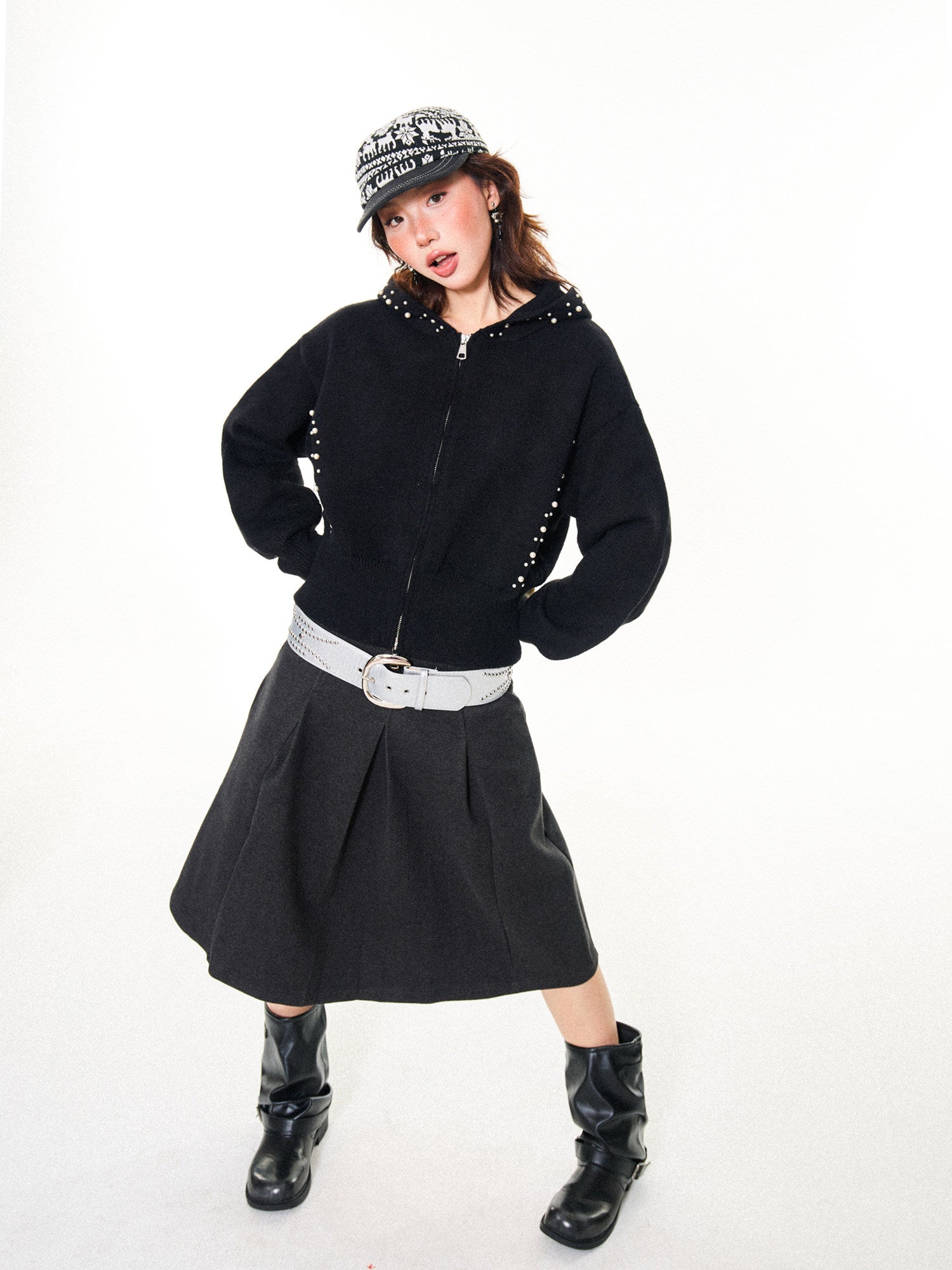 Pearl Embroidery Cropped Zipper Hoodie