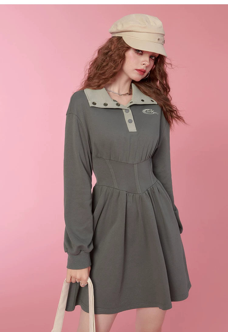 Robe sweat à taille cintrée