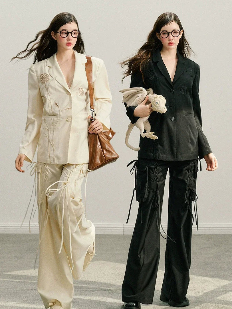 Pantalon droit à jambes larges et bretelles