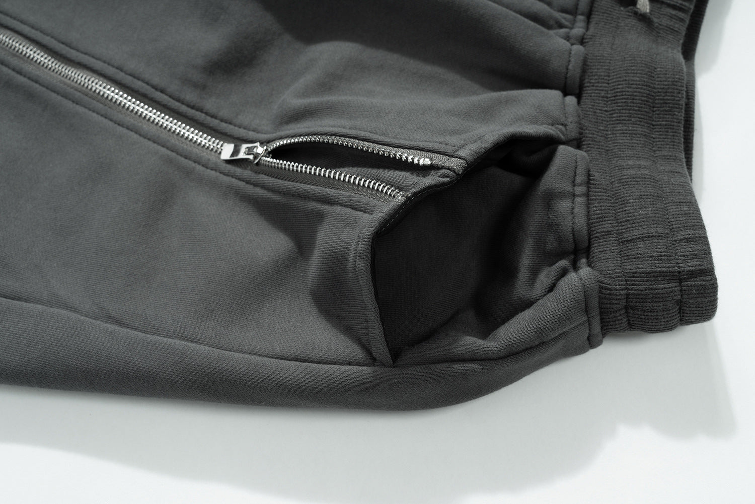 Drawstring Zipper Short Pants