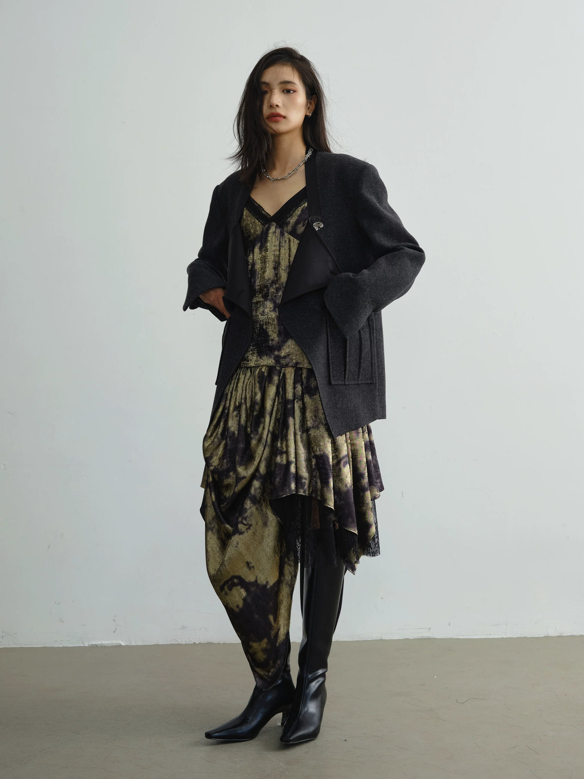 Low Neckline Diagonal Placket Jacket
