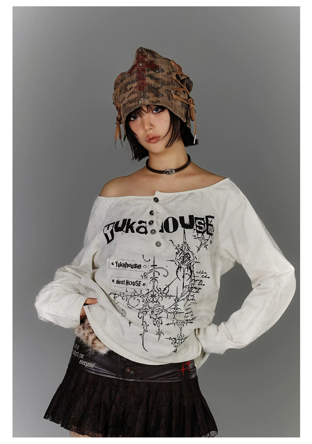 Off-Shoulder Graphic Print Button Long Sleeve T-Shirt