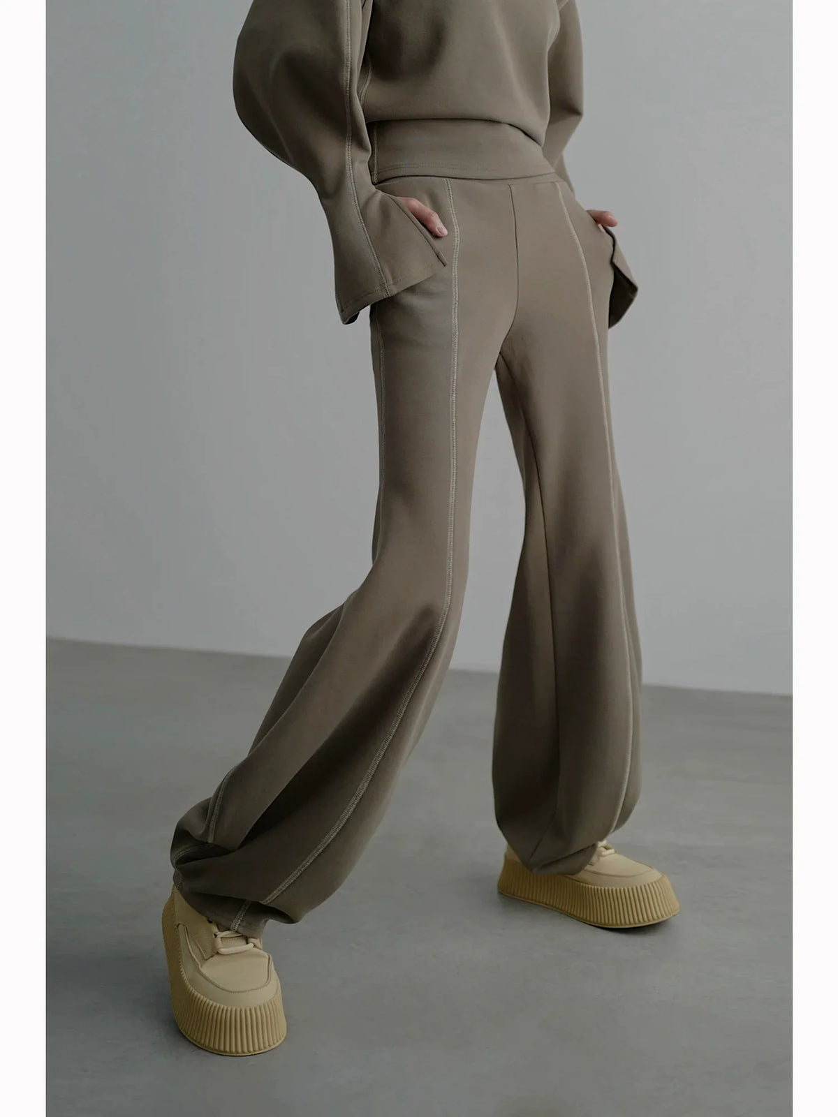 Pantalon de jogging à ourlet ballon et ligne centrale
