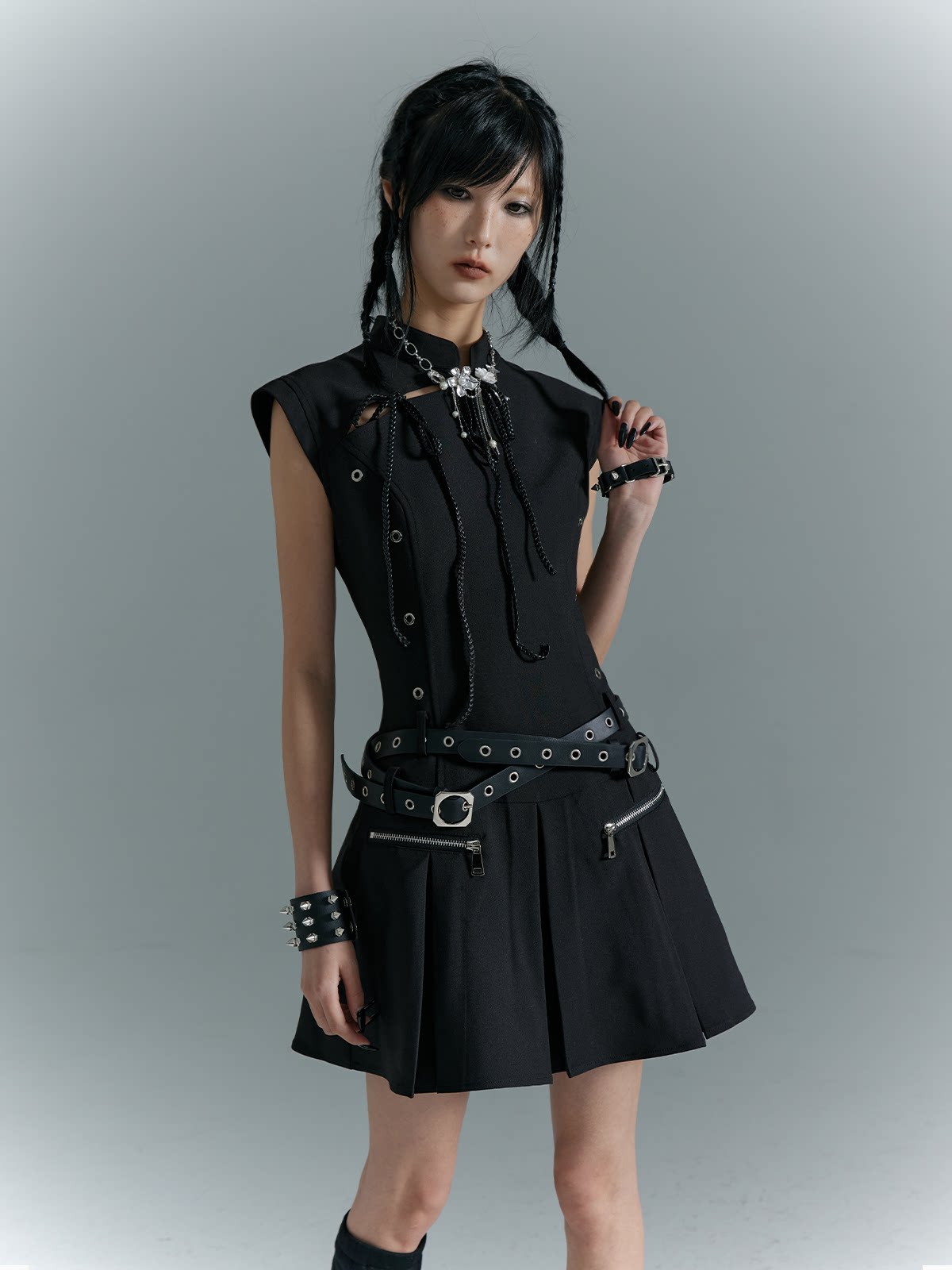 Cutout Pleats Qipao Sleeveless Dress With Belt
