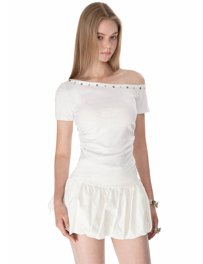 Irregular Off-The-Shoulder T-shirt