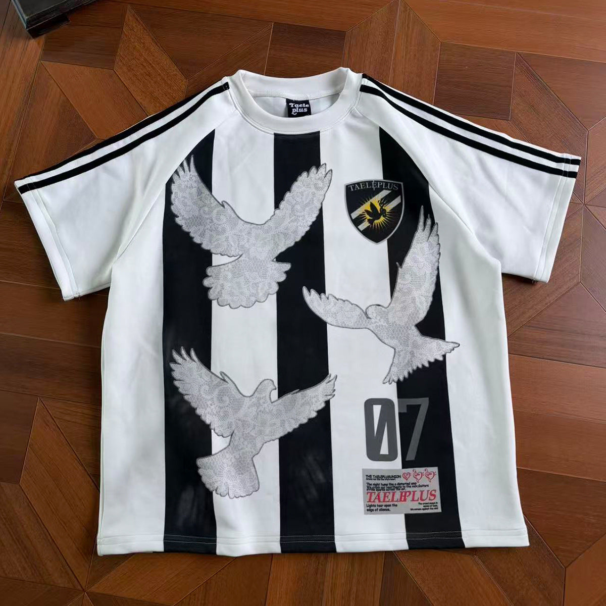 Stripe Bird Embroidery Short Sleeve T-Shirt