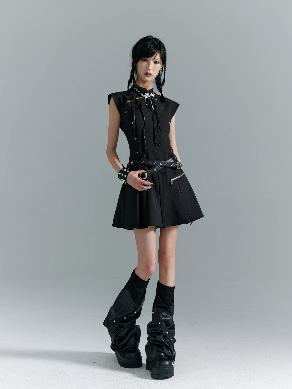 Cutout Pleats Qipao Sleeveless Dress With Belt