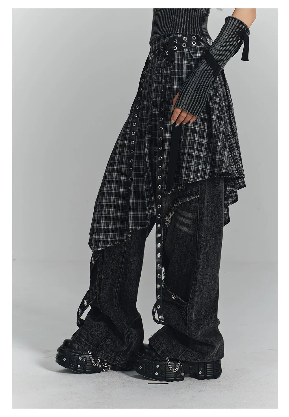 Washed Frayed Wide-Leg Straight Denim Jeans