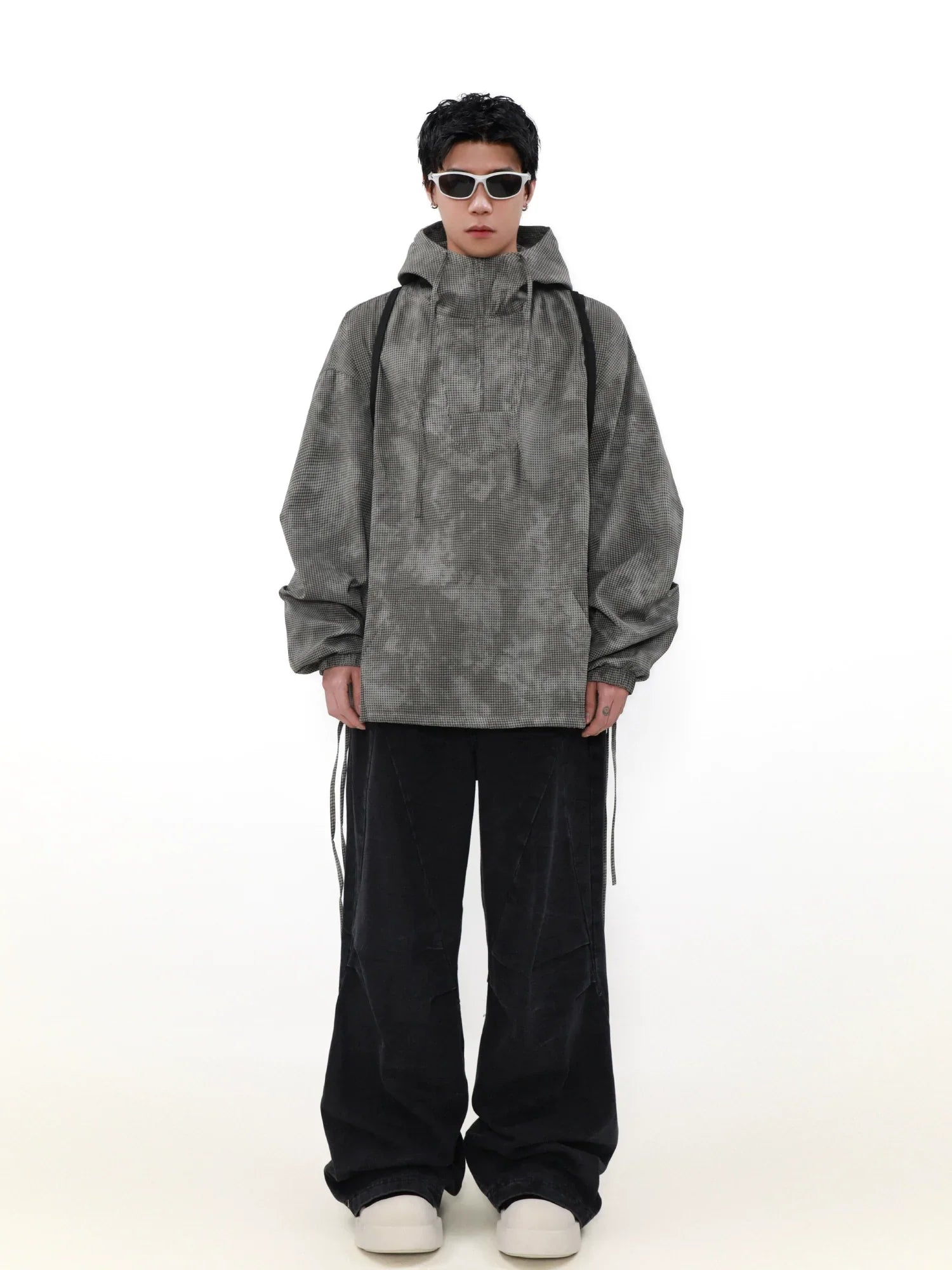 Sudadera con capucha y media cremallera