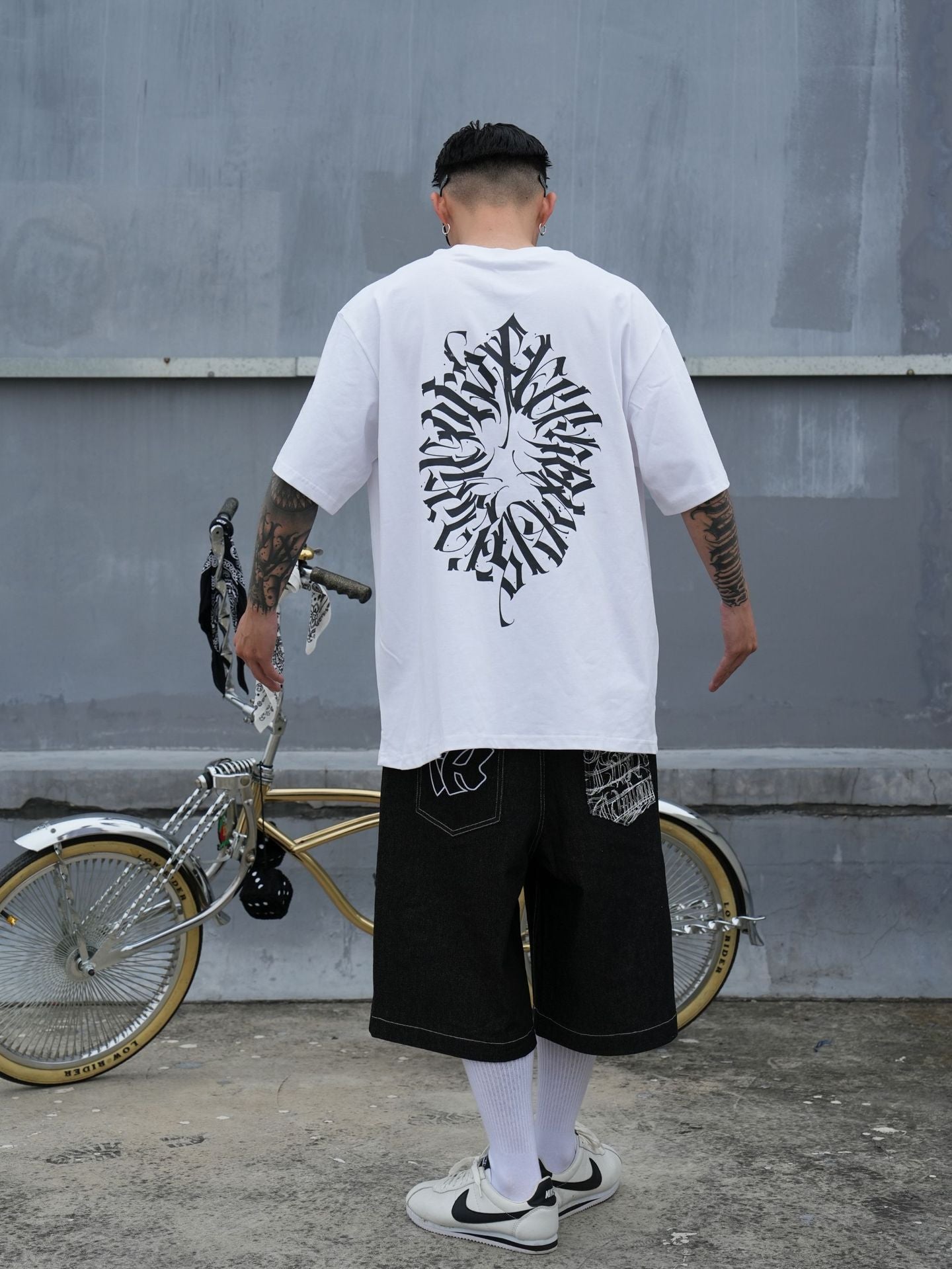 West Coast Graphiti Manuskript Grafik T-Shirt