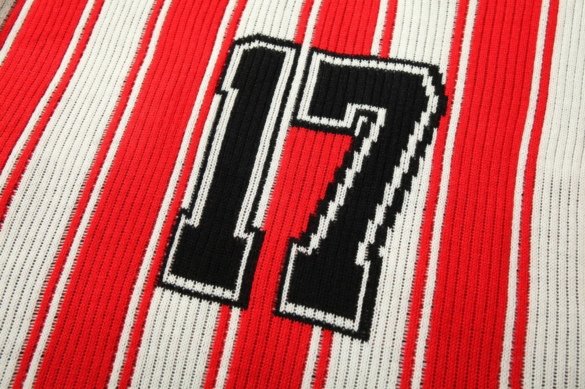 Number Stripe V-Neck Short Sleeve Knit T-shirt