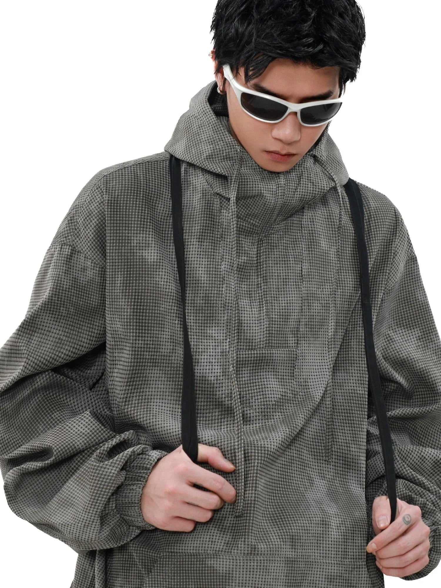 Sudadera con capucha y media cremallera