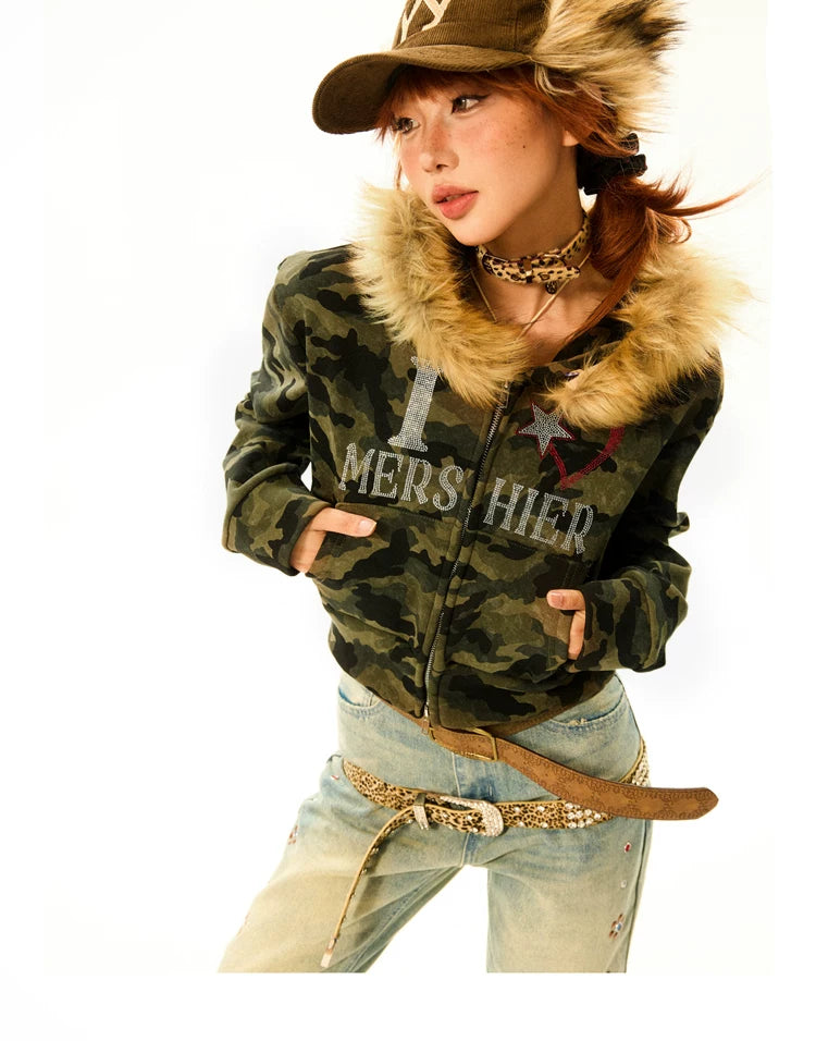 Camouflage Fake Fur Trim Star Patch Zipper Hooded Jacket
