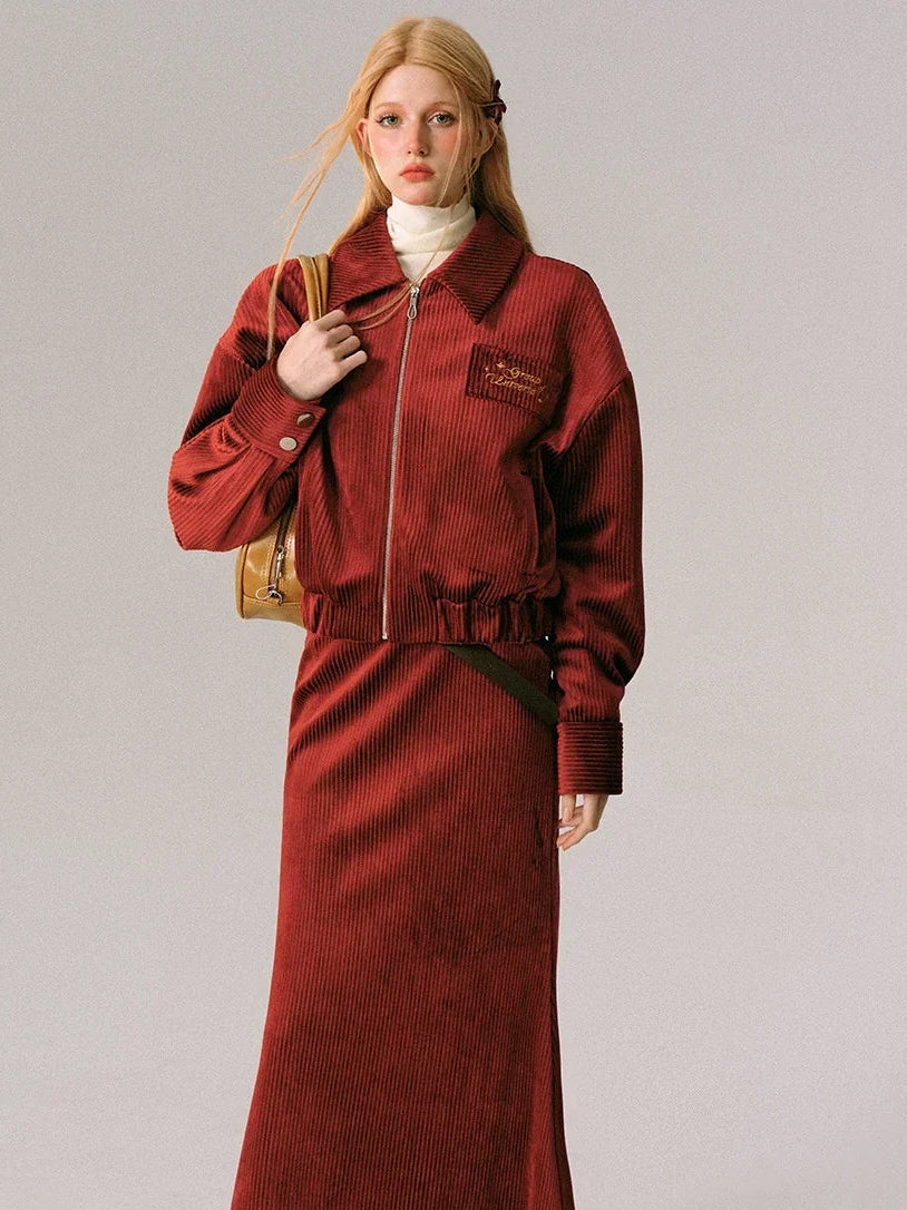 Ensemble veste zippée en velours, jupe courte plissée et jupe sirène