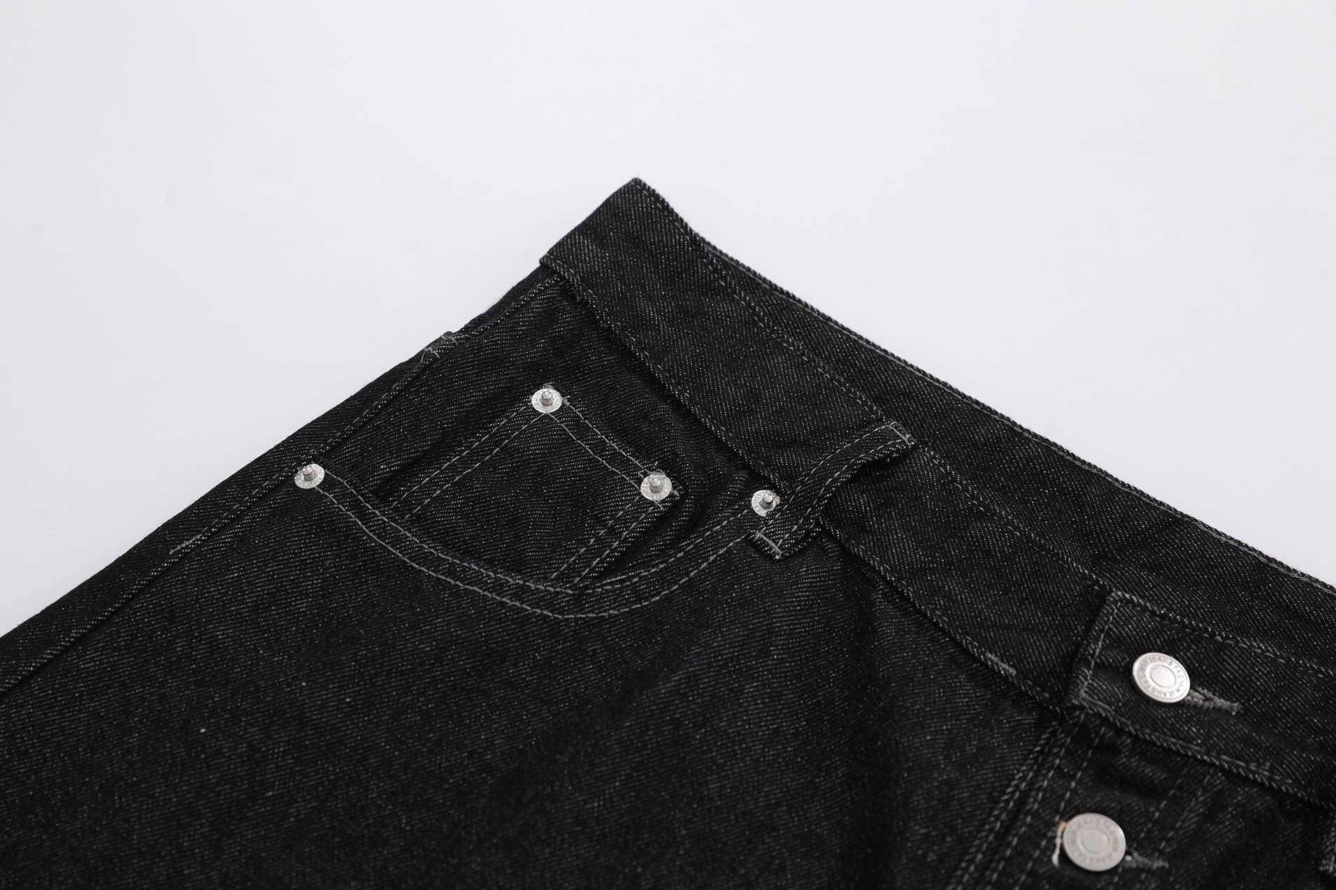 Raw Asymmetrical Button Denim Jort