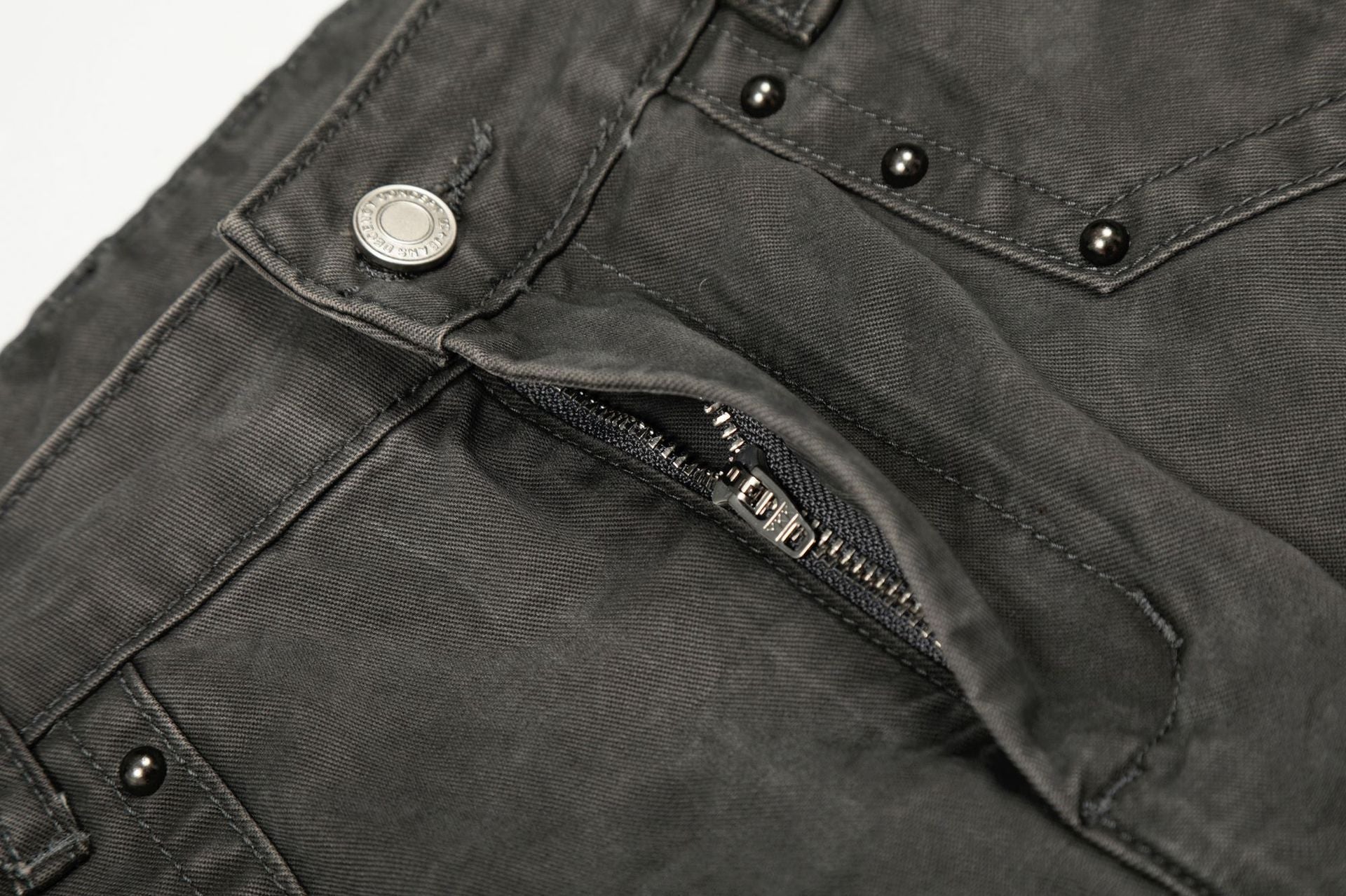 Multi Pocket Studs Wide Leg Cargo Pants